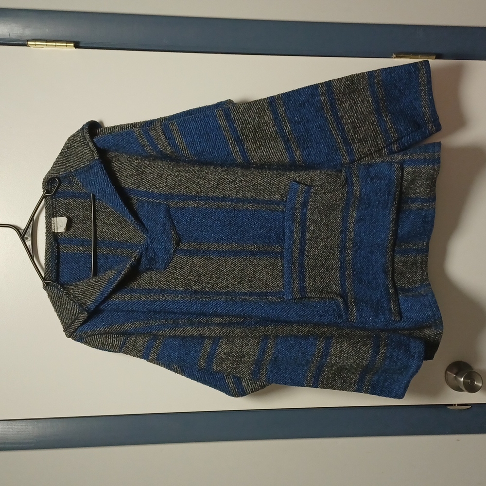 Hooded pullover Mexican style jacket